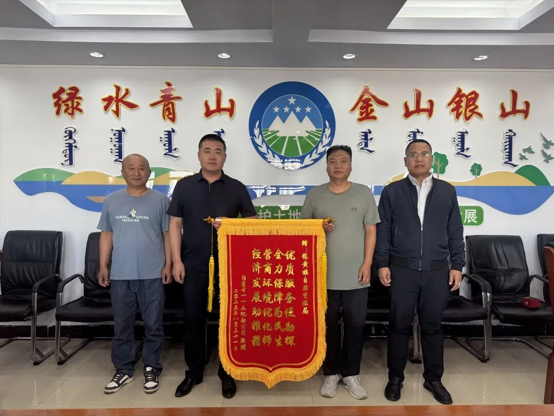 1758272105776069869.jpg auto